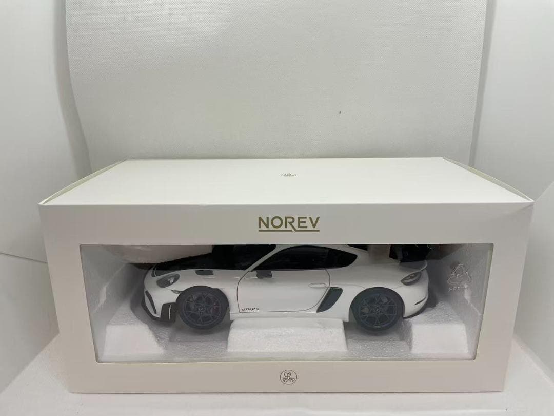 304-052 ノレブ 1/18 ポルシェ Cayman GT4 RS 2023