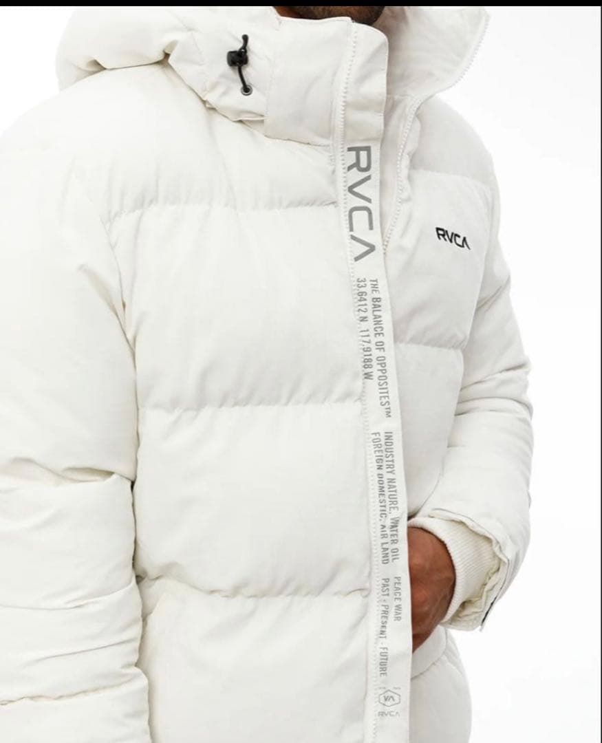 処分価格　サイズM　ホワイト　RVCA ジャケット