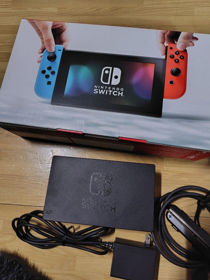 Nintendo Switch ネオンレッド/ブルー 本体 初期