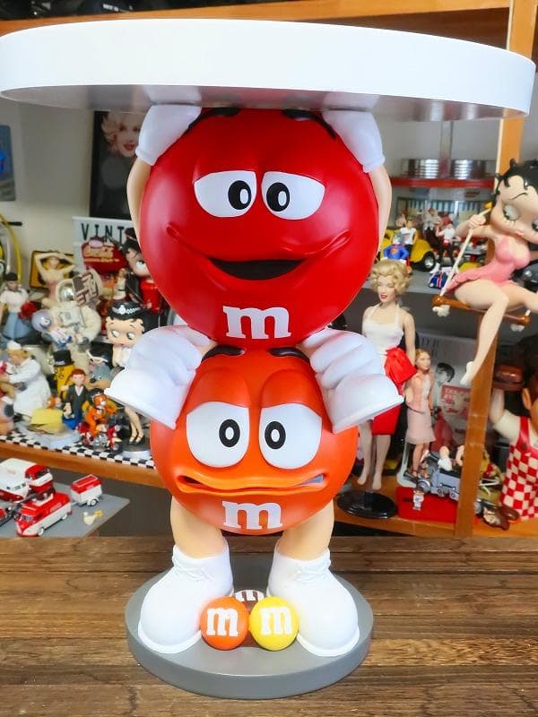 エムアンドエムズ m&m's 店舗用 ディスプレイ 肩車 テーブル