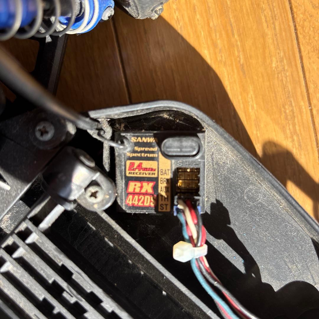 クリスマス出品‼️ ラジコンカー オフロードタイヤ付き