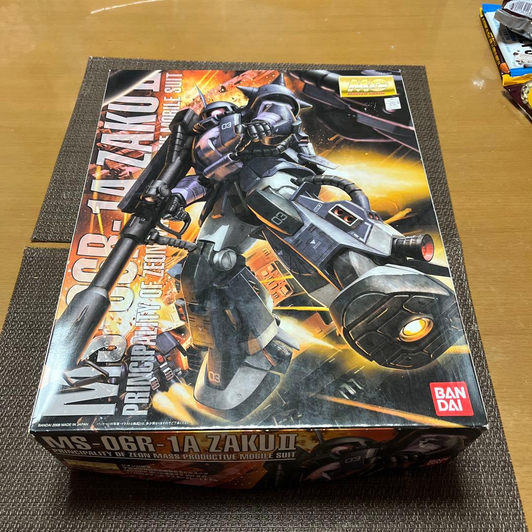BANDAI MG MS-06R-1A 黒い三連星　ザクVer.2.0 訳あり