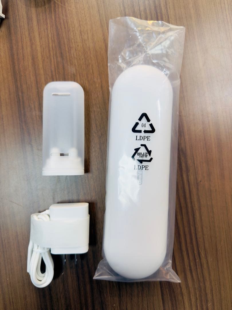 【超美品★】ブラウン オーラルB iO9 ホワイト braun 電動歯ブラシ