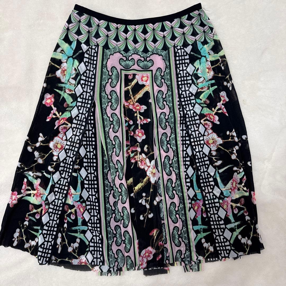 VIVIENNE TAM フラワープリント フレアスカート サイズ0