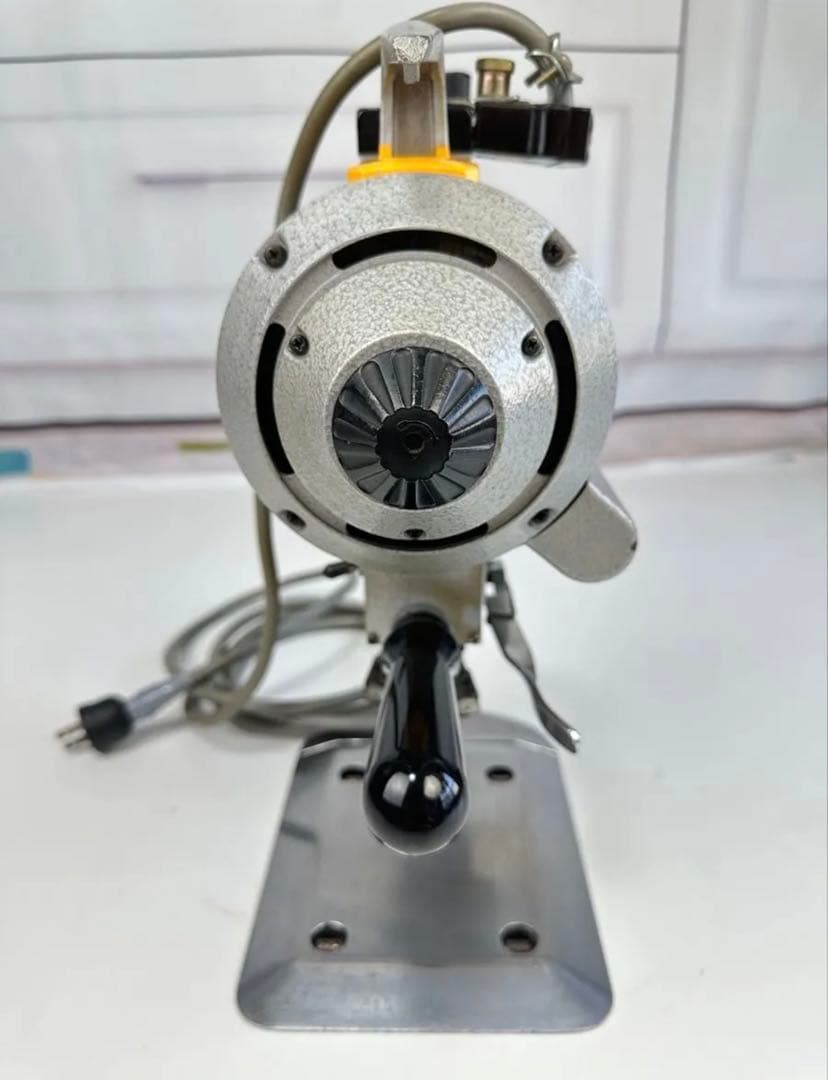 KM裁断機 ★布裁断★KS-EU★堅刃裁断機★纒め切り機械★カッティングマシーン