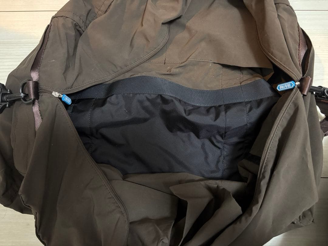 TO & FRO ダークブラウン ボストンバッグ