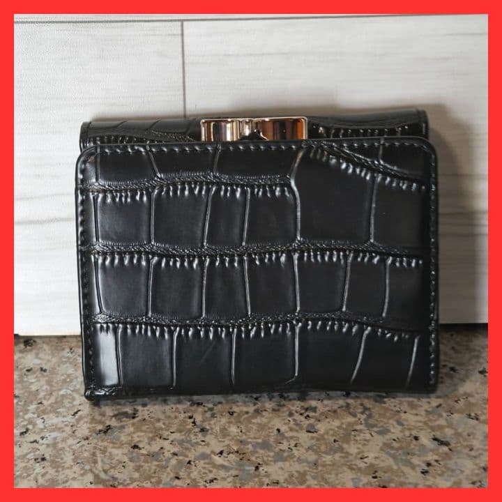 【新品未使用】ヴィヴィアンウエストウッド三つ折り財布　843VW591　ブラック