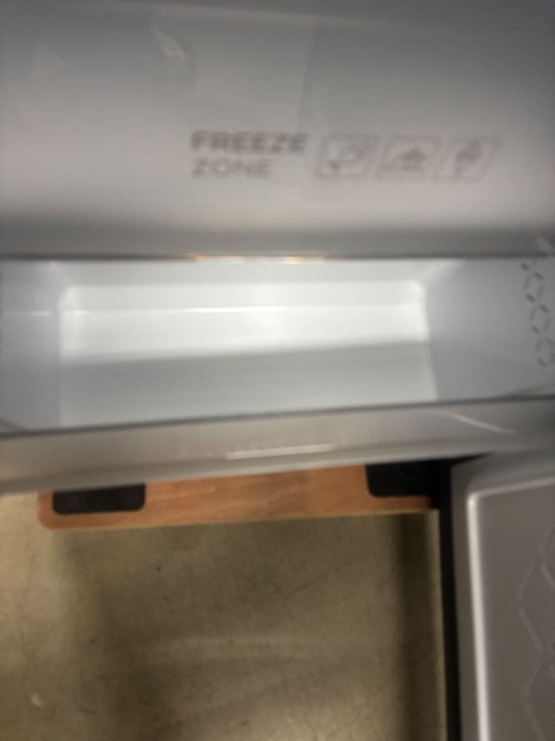 TCL P186BFW 2ドア 186L 冷蔵庫 右開き 2024モデルT