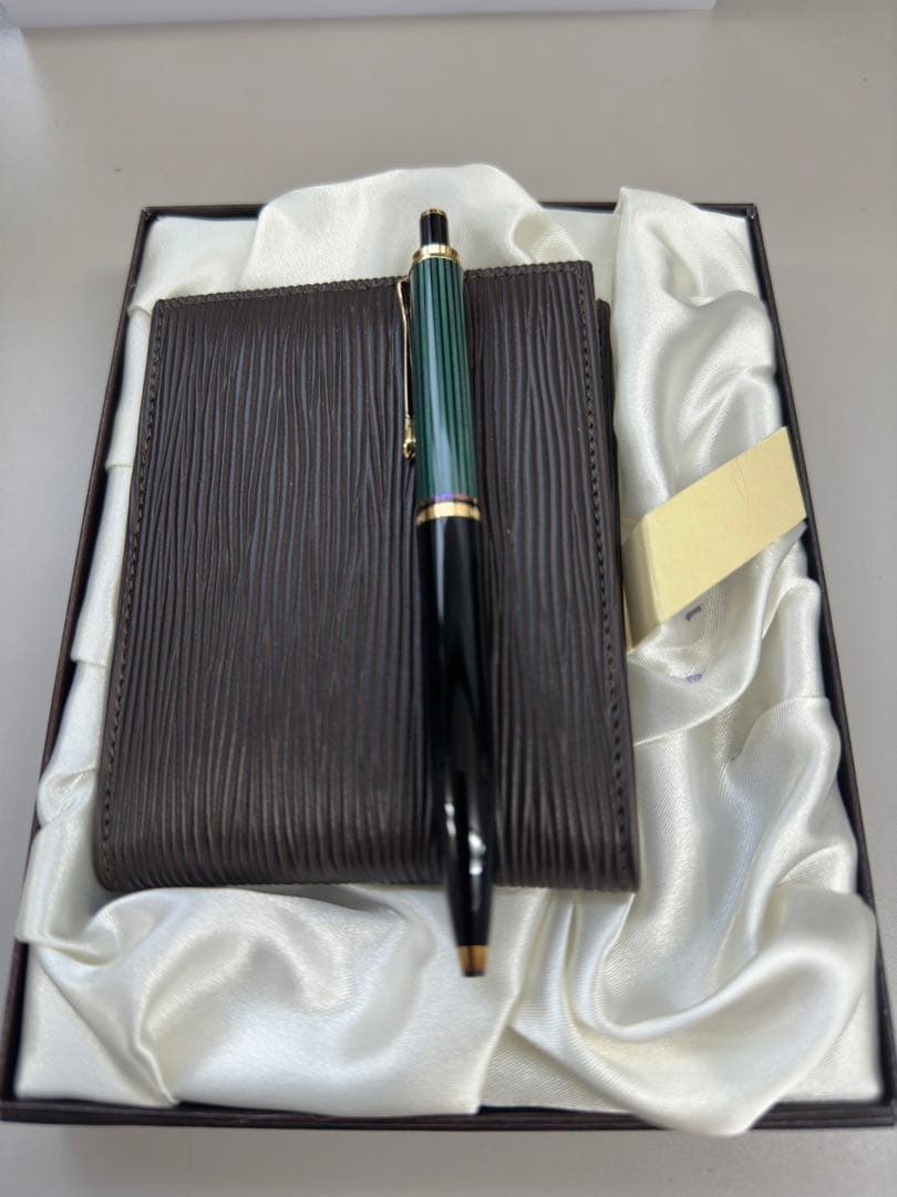 Pelikan Souverän（スーベレーン） 専用ケース付き