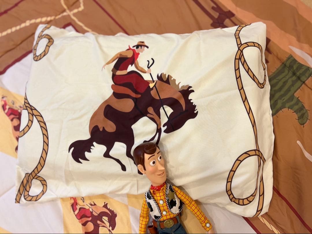 「トイストーリー　アンディの部屋　ベッドカバー　& 枕カバー　セット」