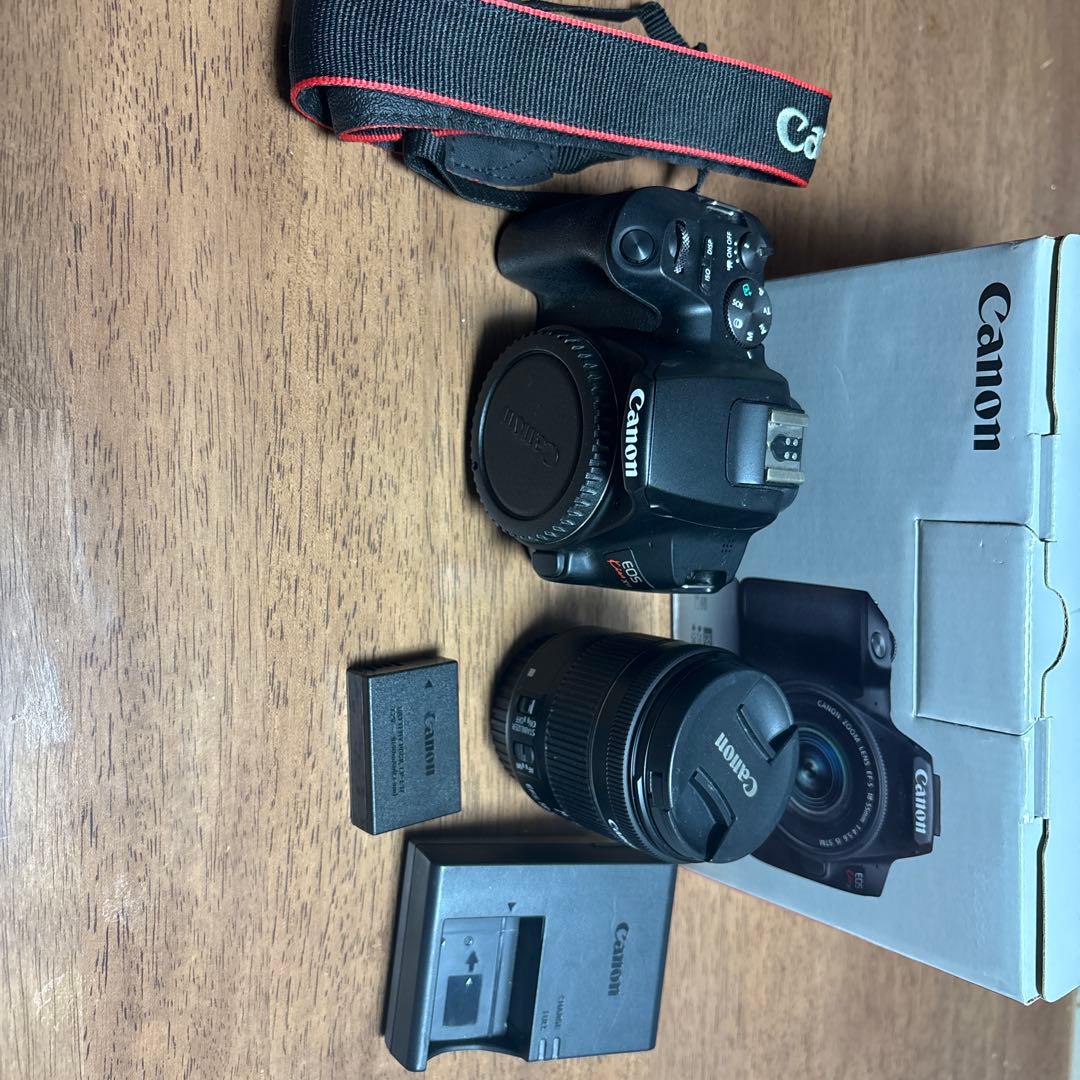 Canon EOS Kiss X10本体とレンズ付き