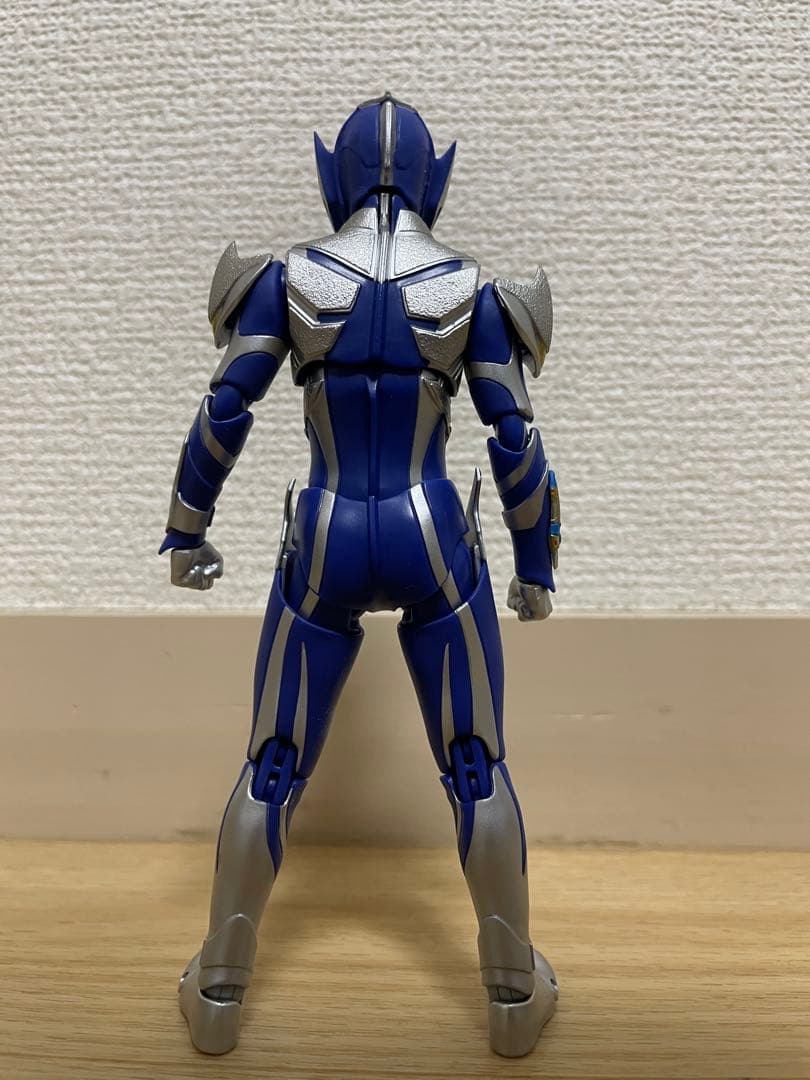 S.H.フィギュアーツ　ハンターナイトツルギ