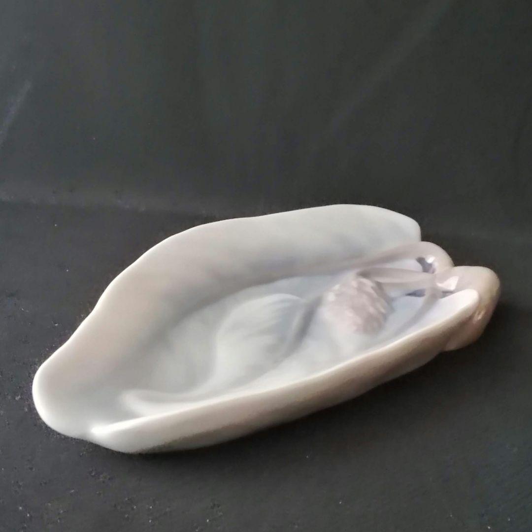 逸品　花文筆皿　ビングオーグレンダール（Ｂ＆Ｇ)　デンマーク　釉裏彩皿