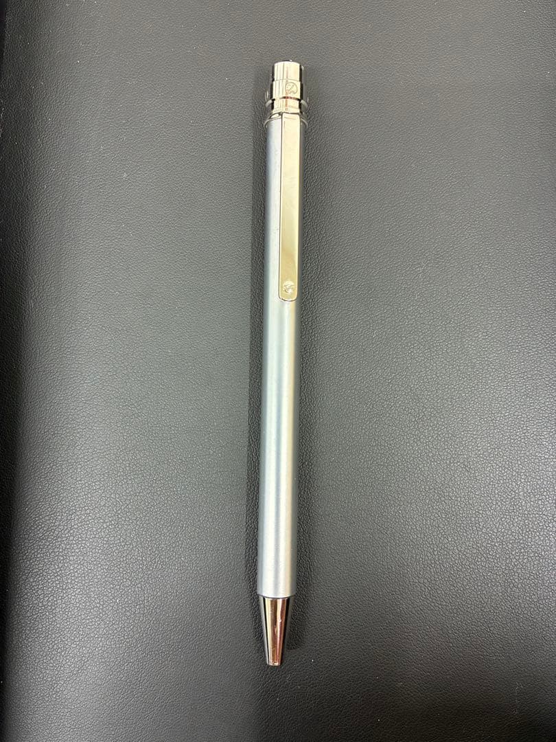 Cartier カルティエ　ボールペン