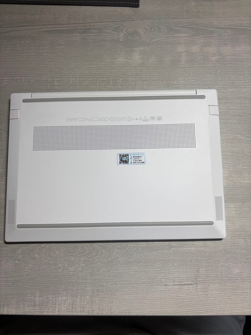 HP ノートパソコン Pavilion Aero 13 セラミックホワイト