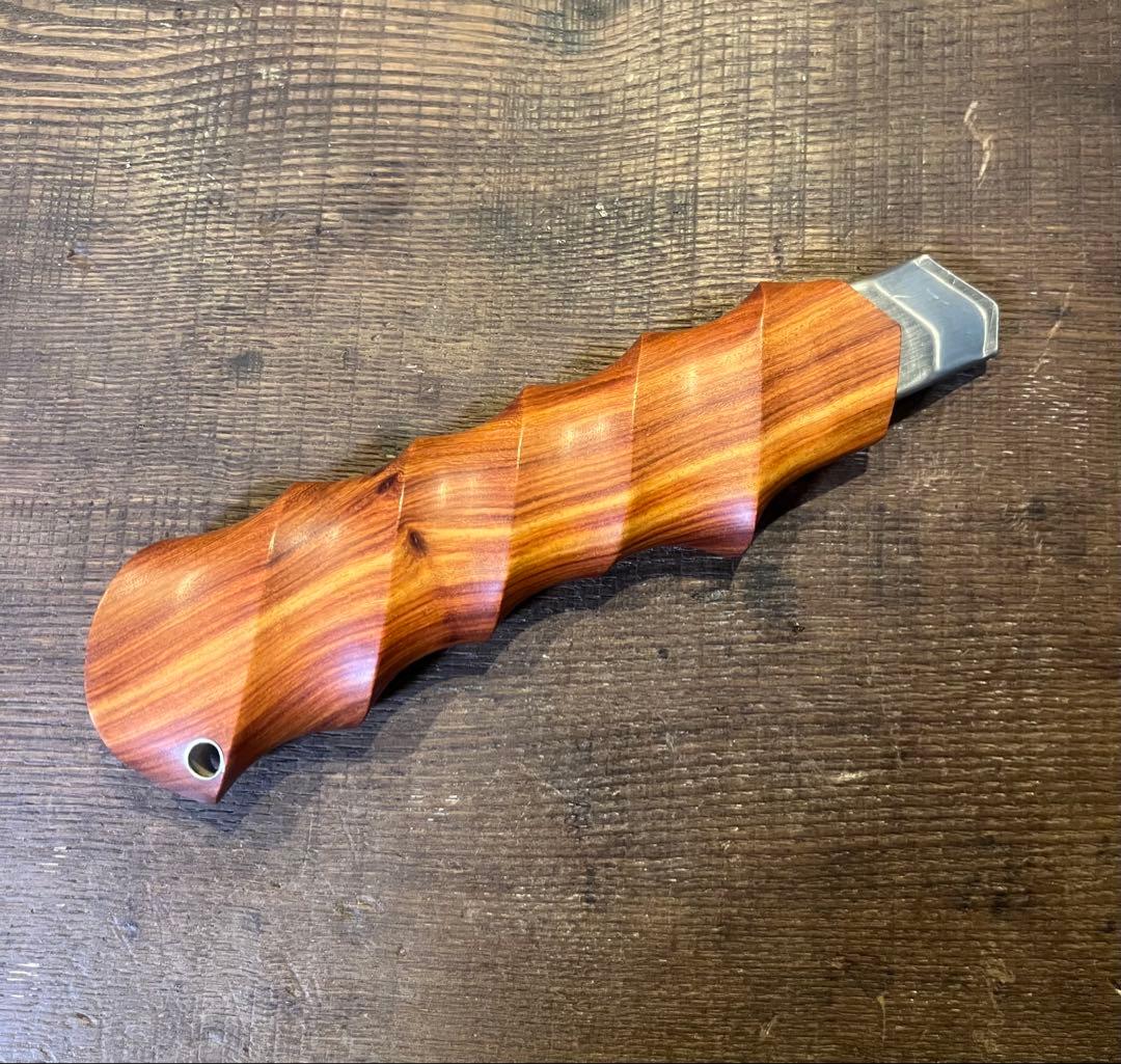 COAT 木製カッターナイフ オートロックJ型 ウネリ パオロサ