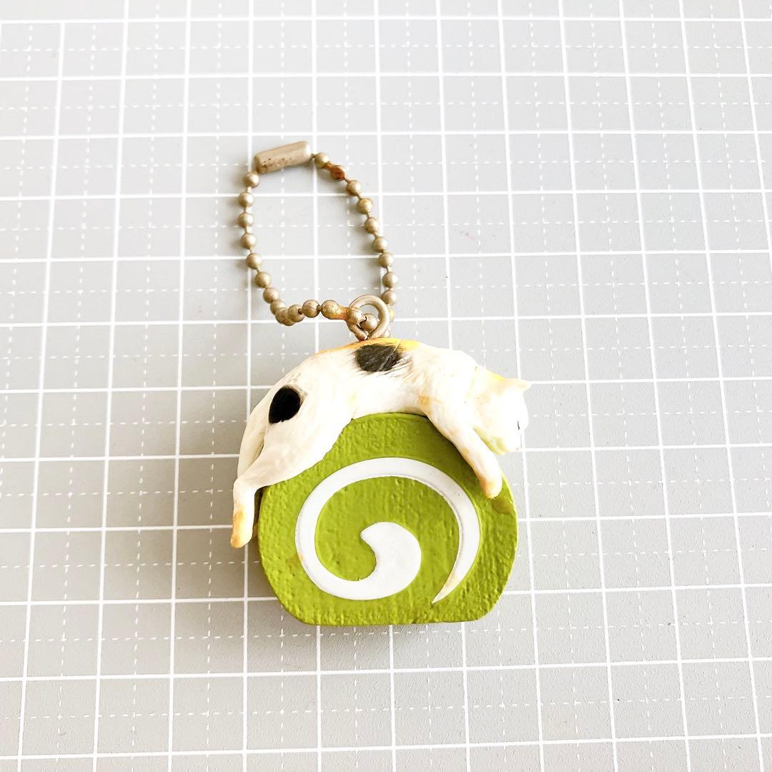 ☆☘️アニコラ　ねこcafe7 抹茶ニャロールケーキ　カプセルトイ ミニチュア￼