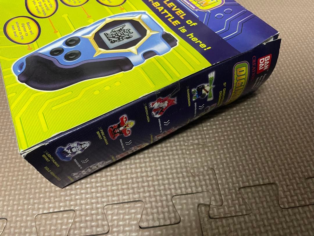 デジモン　海外版　DIGIMON digivice D-TECTOR