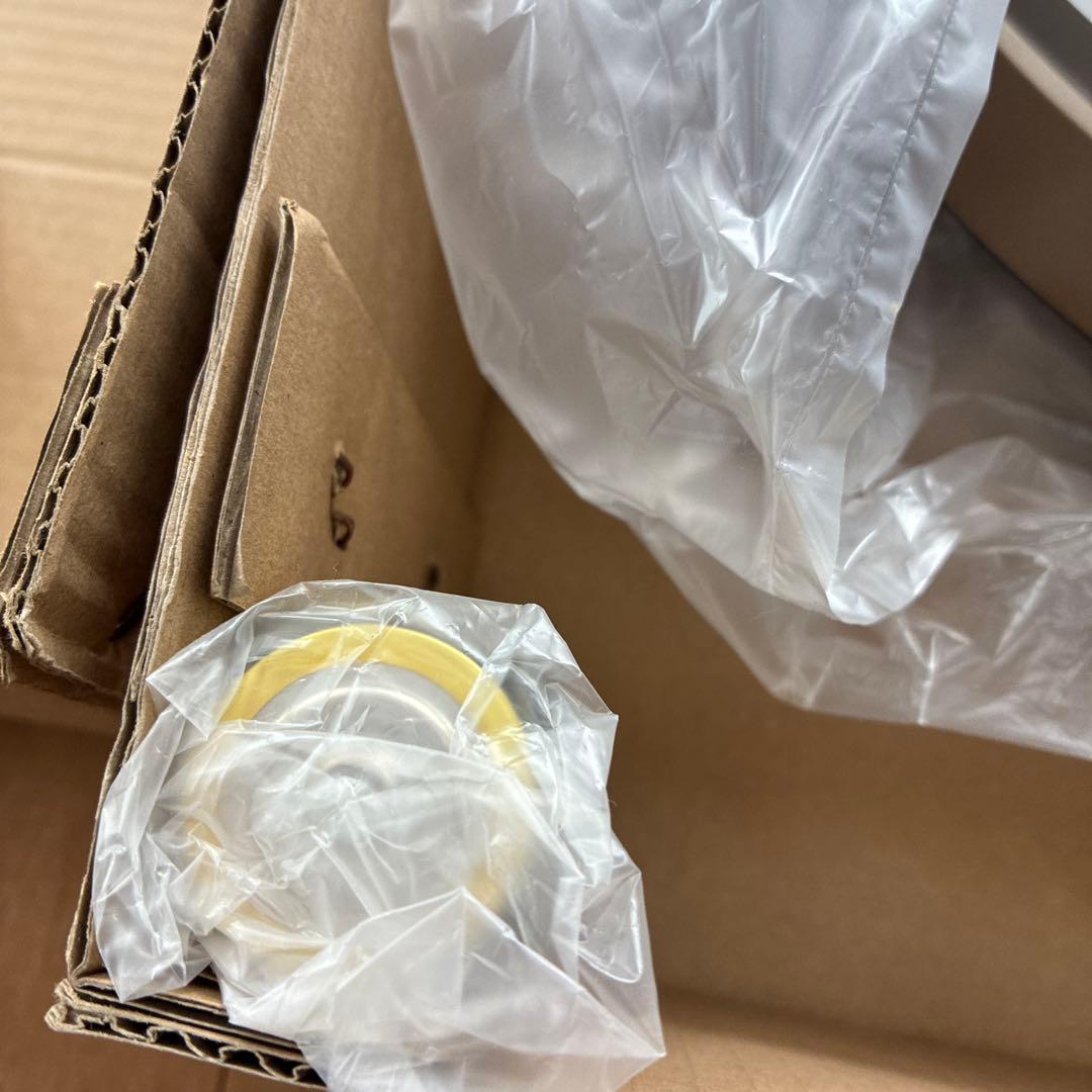 希少　新品　スモールワールドシーカーJ からくり時計 電波 掛時計4MN529