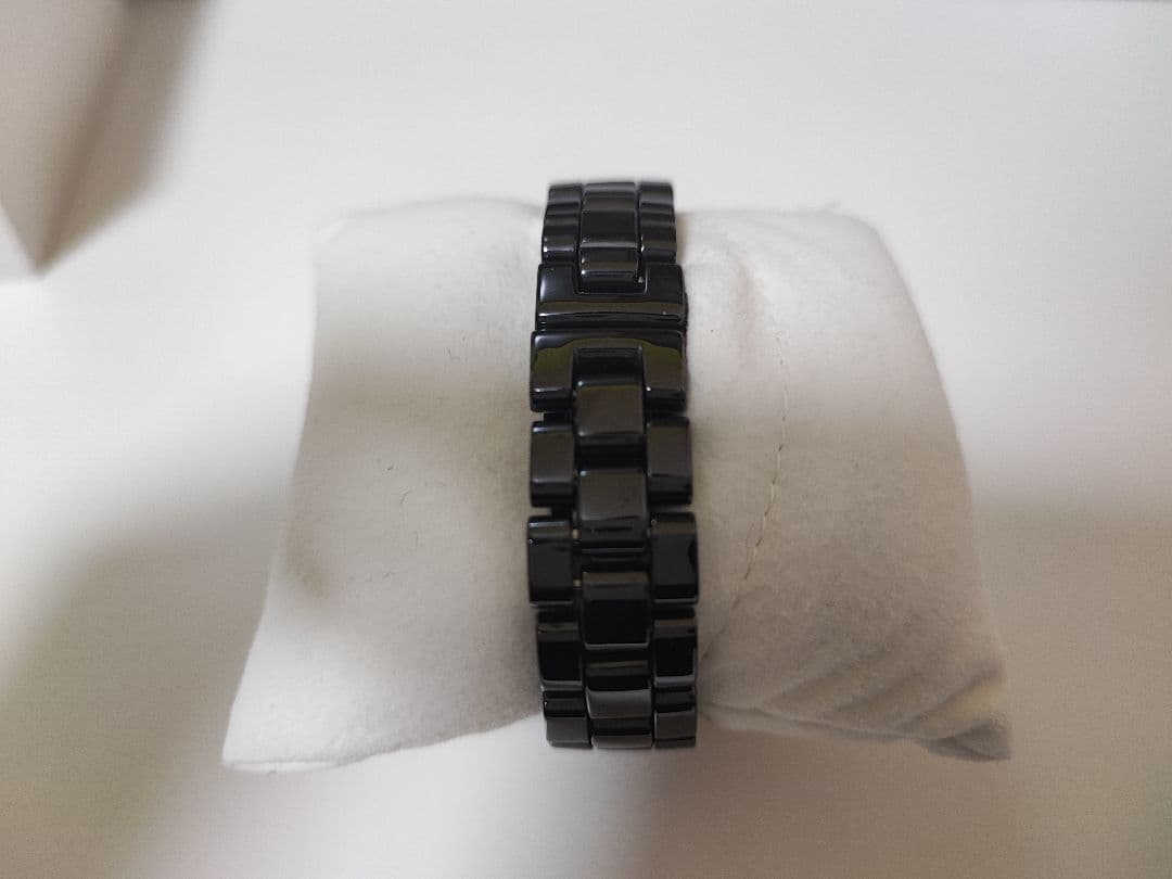 美品 サンリオ ハローキティ セラミック ダイヤモンド ブラック 腕時計 限定品