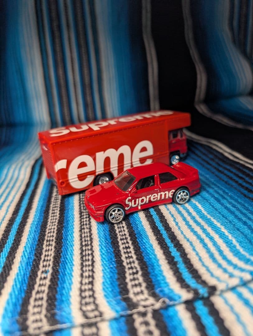Supreme Hot Wheels Fleet Flyer ミニカー BMW