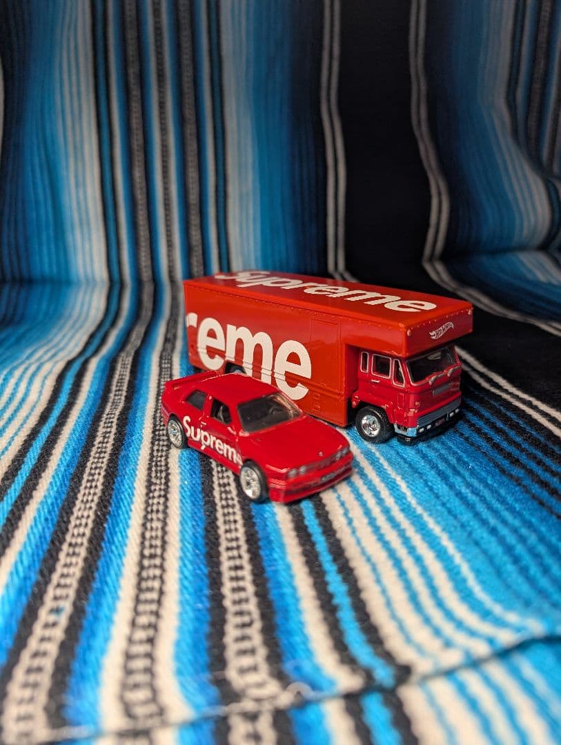 Supreme Hot Wheels Fleet Flyer ミニカー BMW