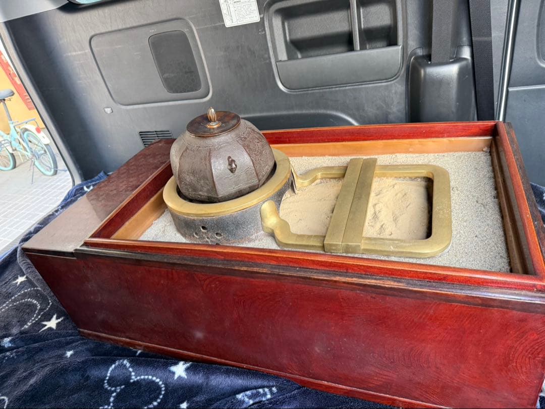 【特大・極美品】高級長火鉢 一式　横幅130cm 鉄瓶/灰/五徳/火箸 完備