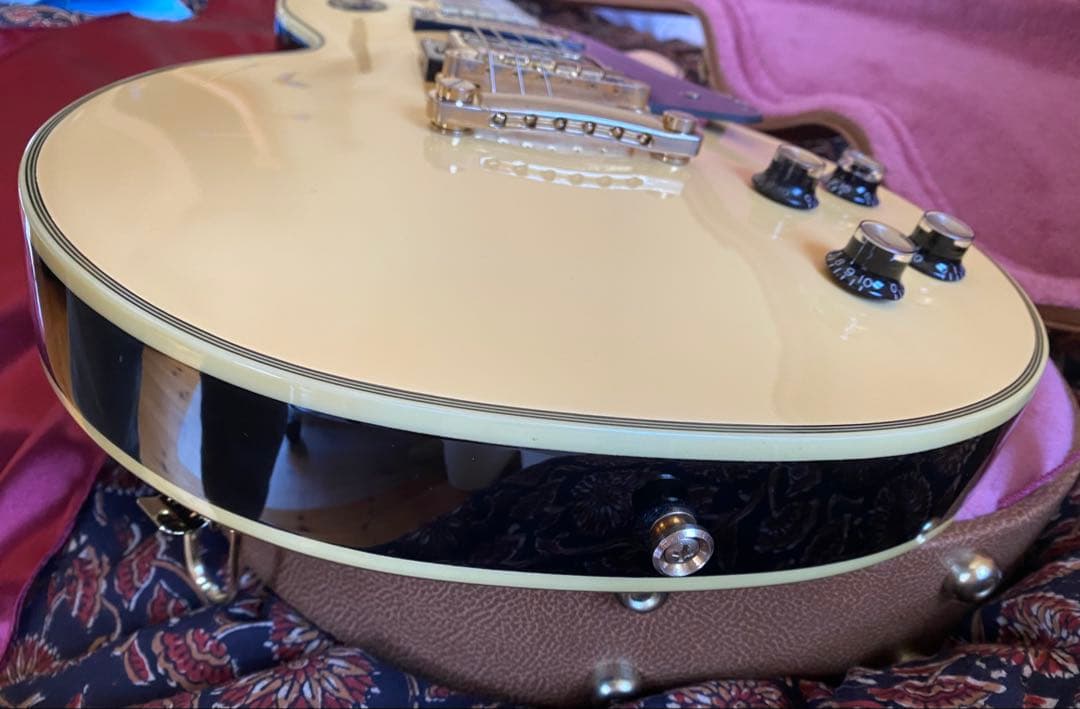 Epiphone Les Paul Custom Black Back ケース付