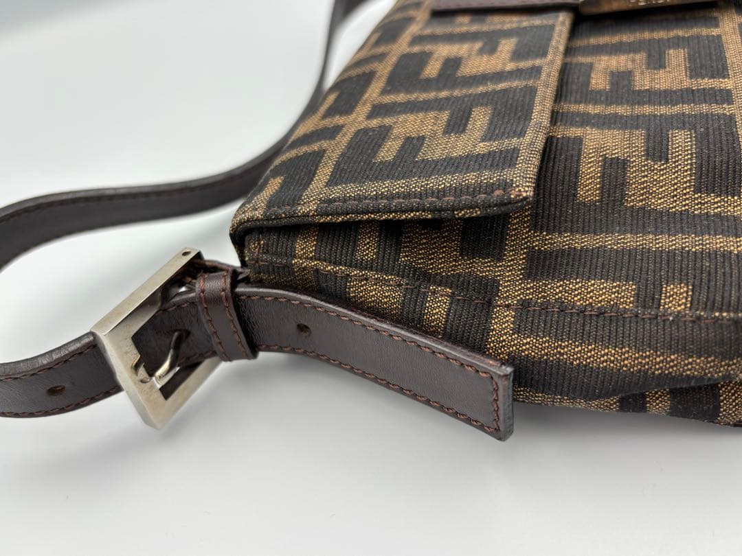 Fendi FFロゴ柄 ショルダーバッグ