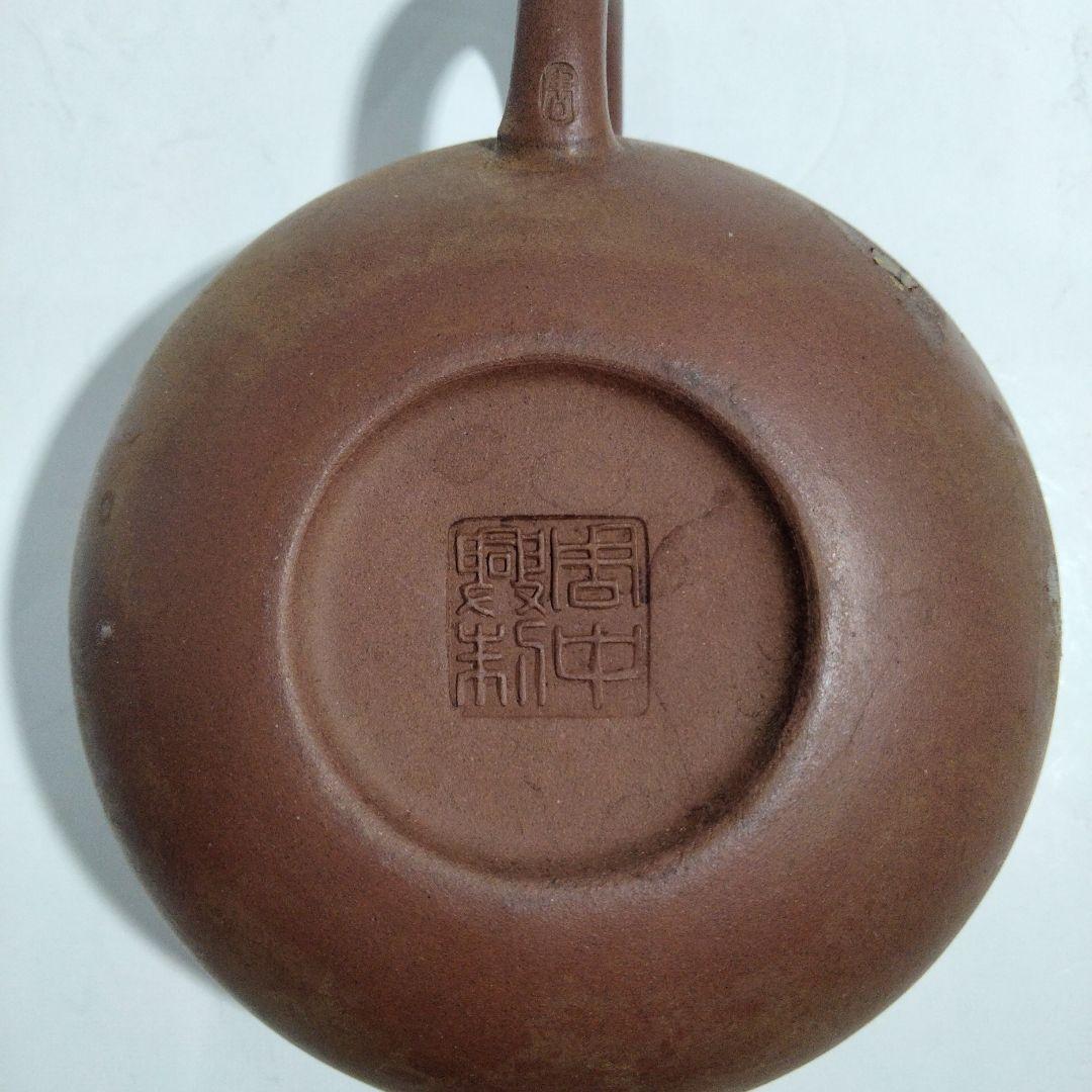 O85 中国古作　古い朱泥急須ふ　在銘刻印有　D