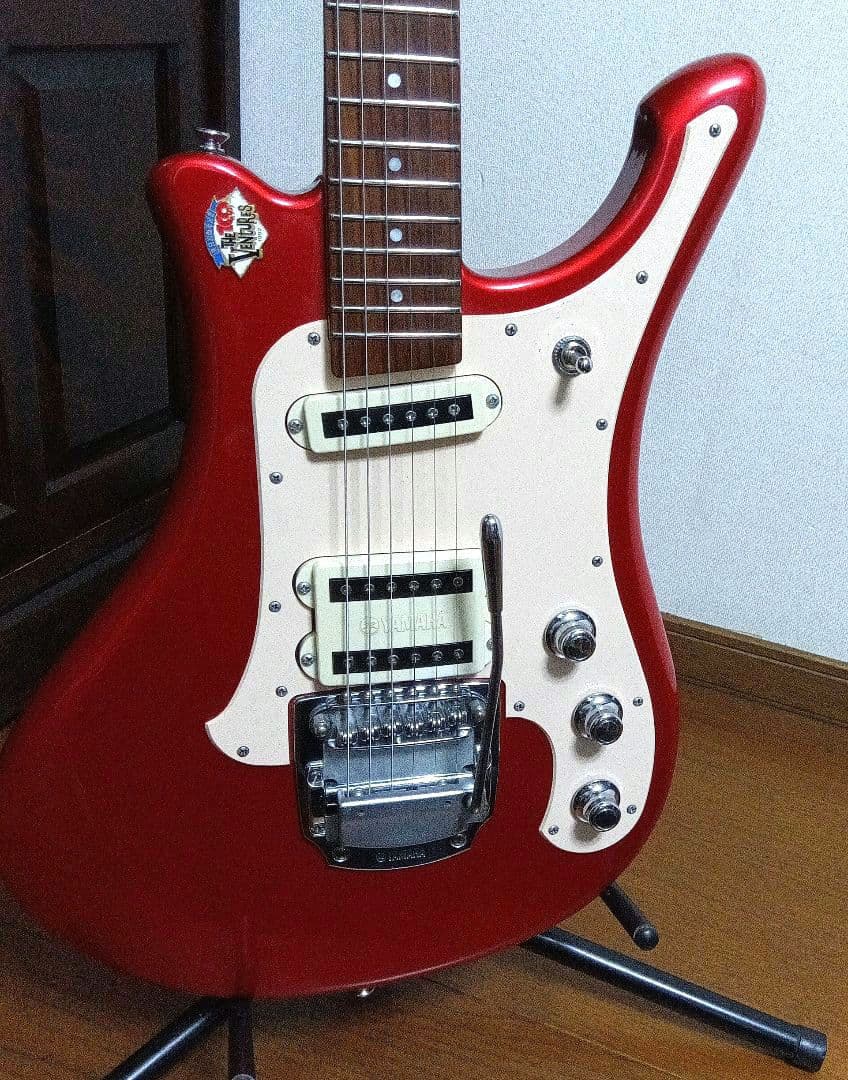 ヤマハエレキギターSGV300