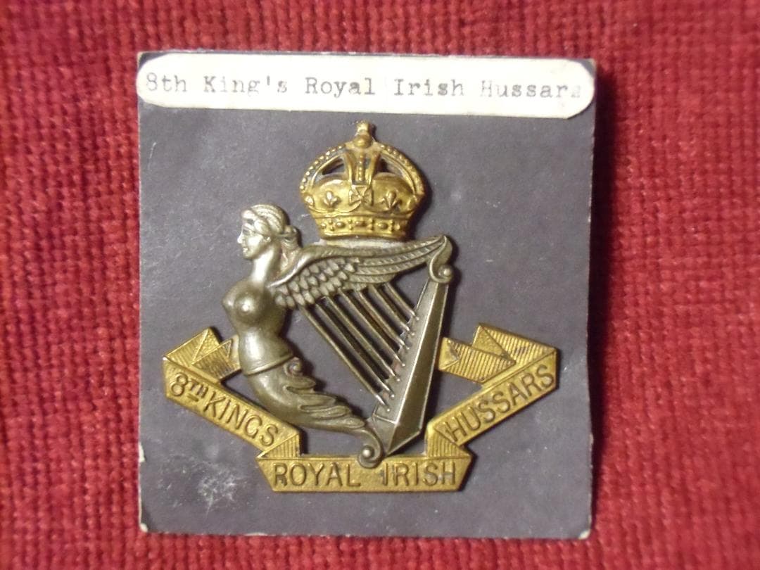 ＧＢイギリス軍/英軍＊第８英国王室付きアイルランド騎兵帽章（実物）