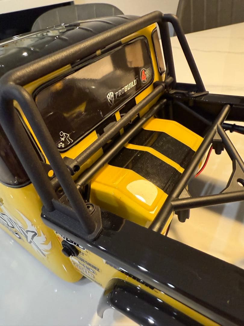 1/10 Vanquish vs4-10 phoenix ボディ オプション多数