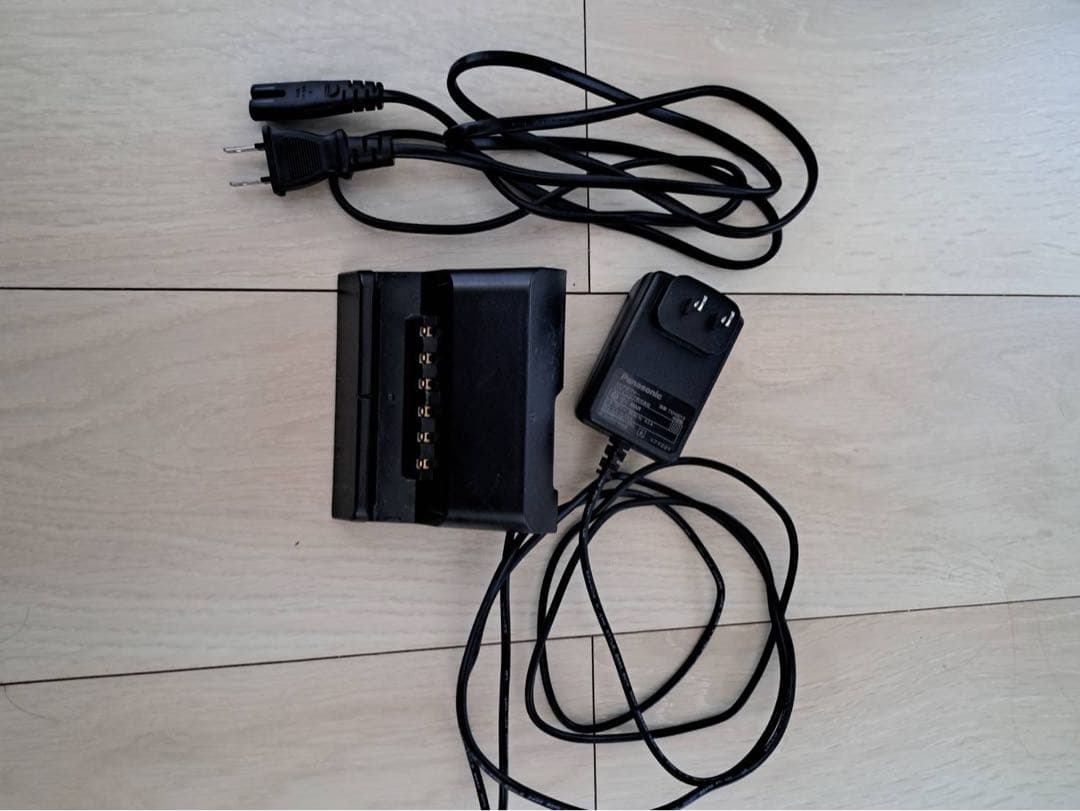 ＊美品＊Panasonic 23年製UN-15LD11 15型液晶＊