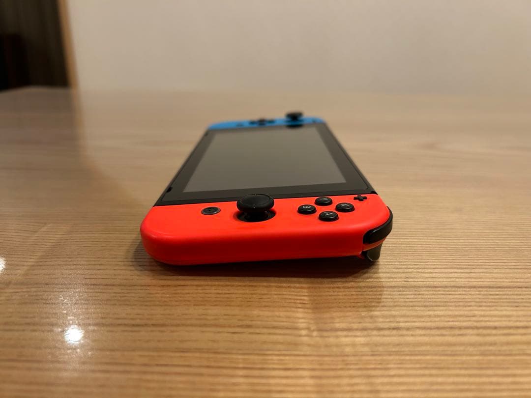 任天堂 NINTENDO SWITCH