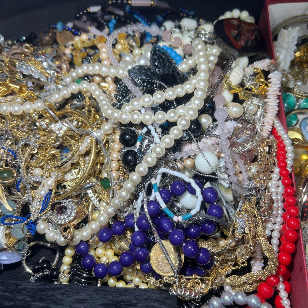 PB236 約3.2kg アクセサリーまとめ　整理品　ジュエリー