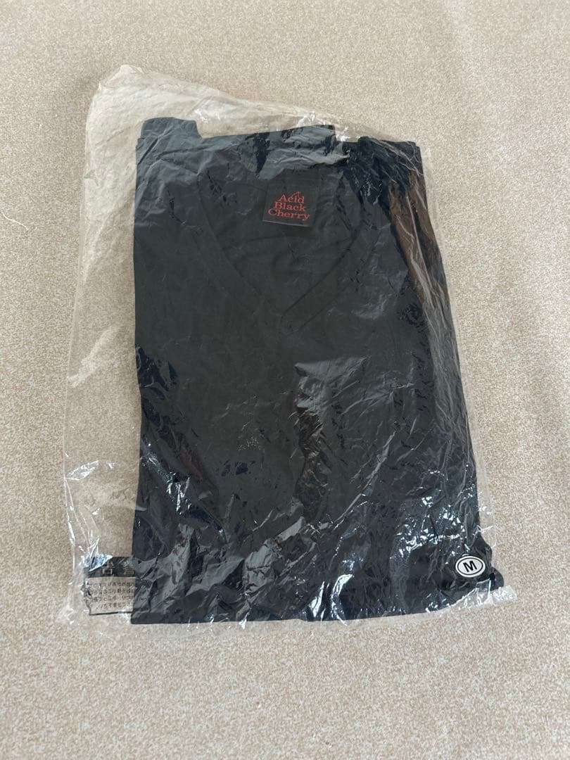 Acid Black Cherry 新品Tシャツ　レディースサイズ