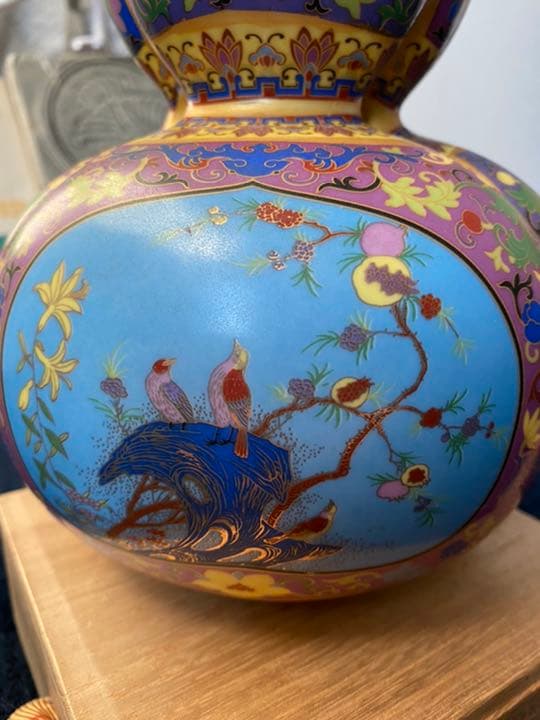 雍正年製粉彩三口葫芦瓶、サイズ約高さ24cm径约16cm