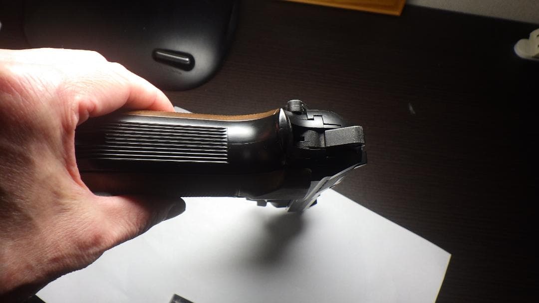 く*ん様 東京マルイ　電動ハンドガン　M９３R　18歳以上