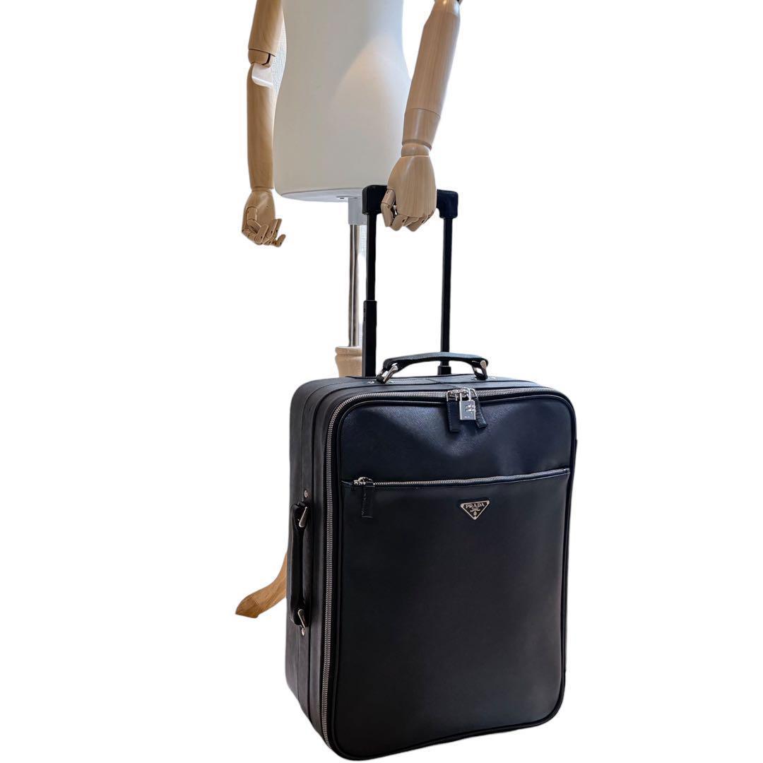 【美品】PRADA プラダ　サフィアーノレザー　スーツケース　三角ロゴ　旅行