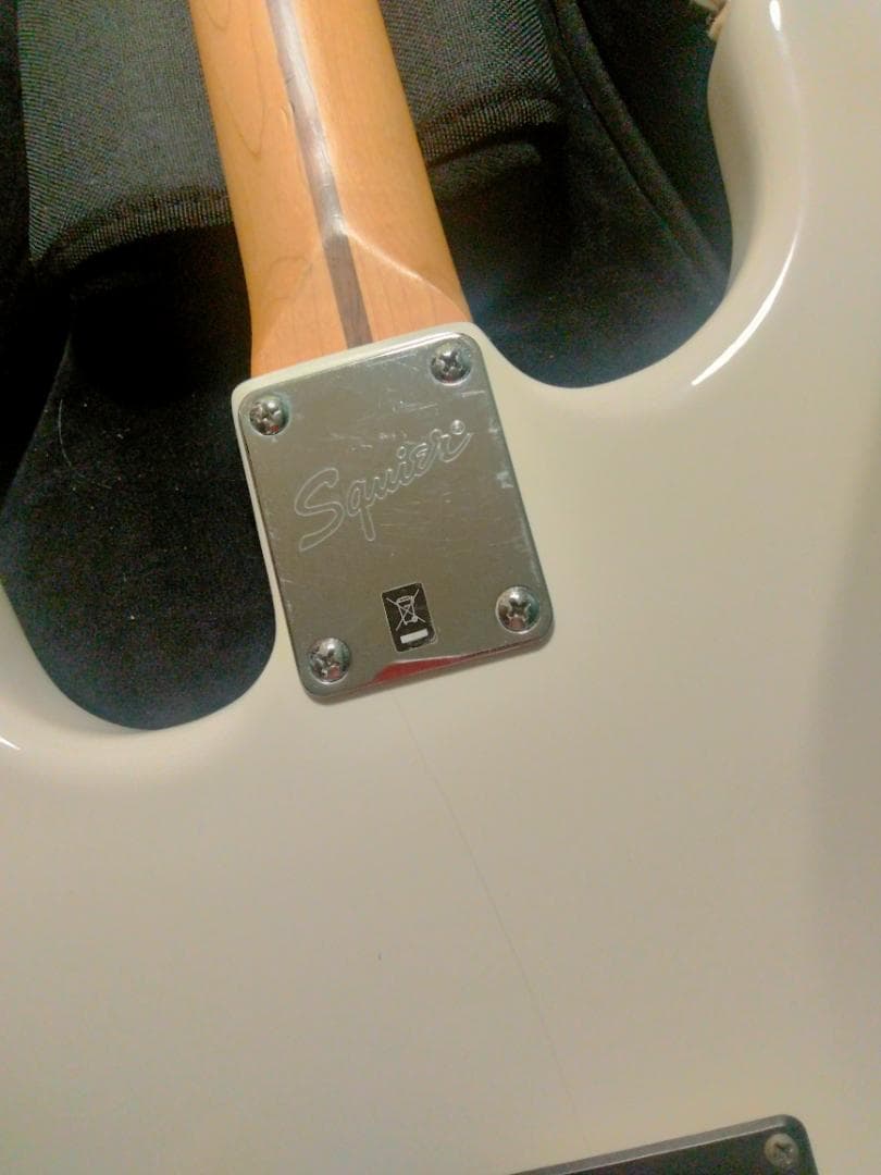 軽量 Squier stratocaster 1H bullet 1ハム 鳴良
