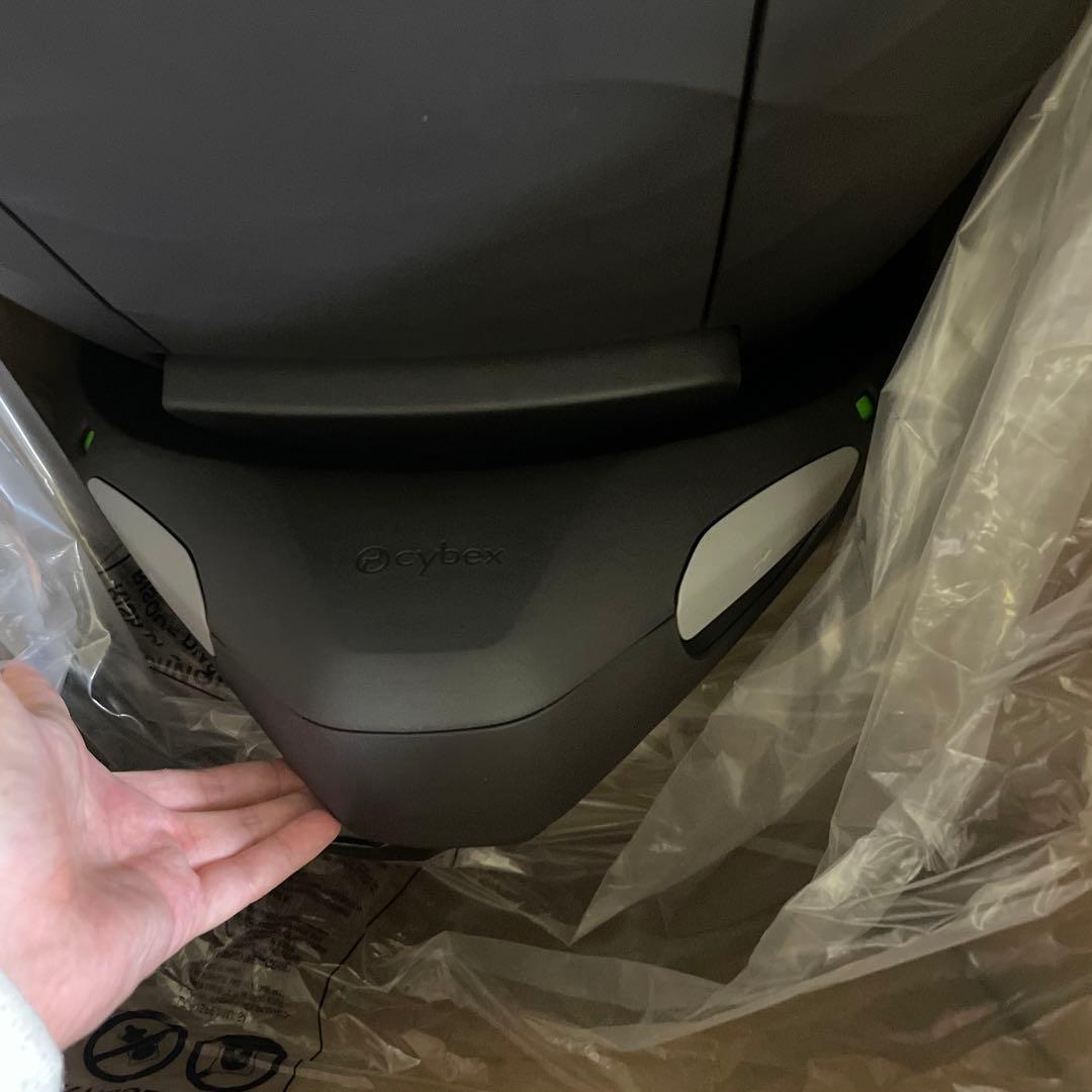 Cybex サイベックス　シローナ Gi i-Size ムーンブラック プラス