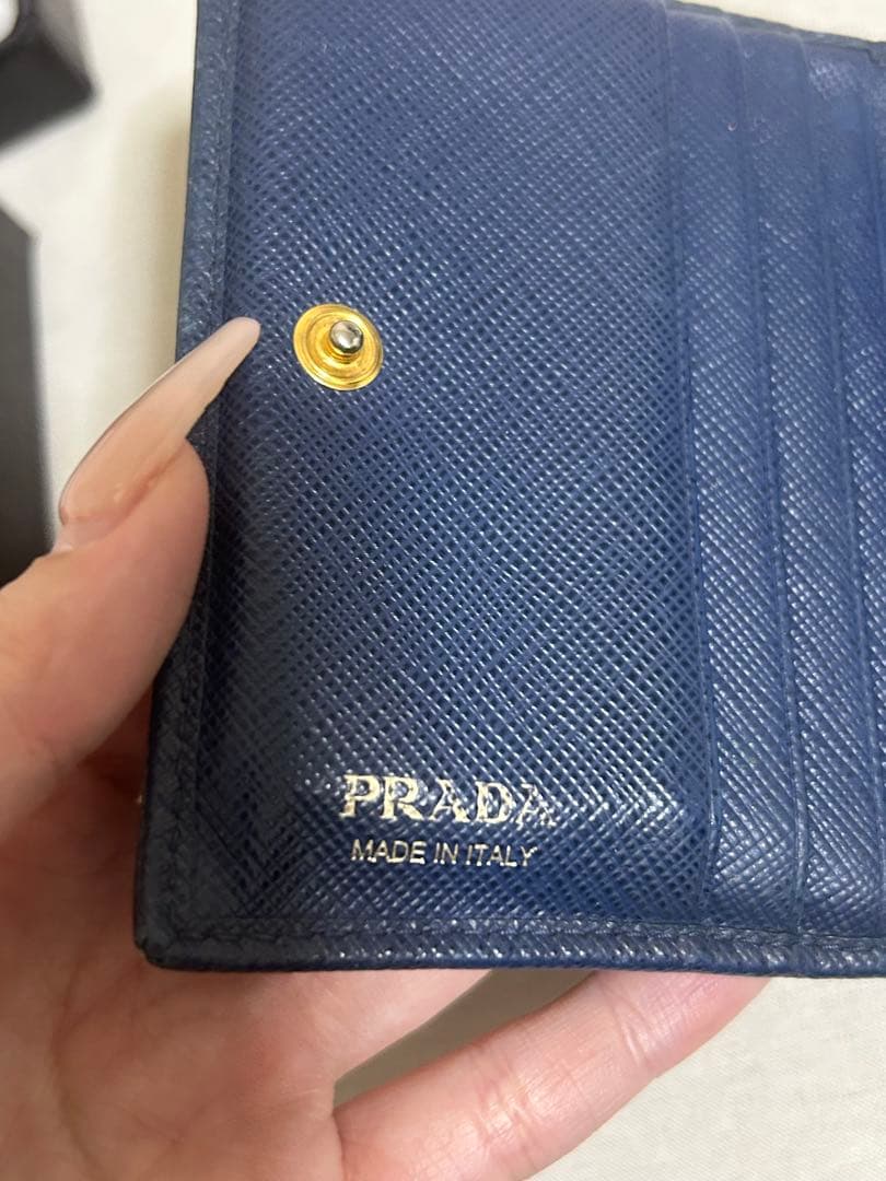 PRADA 二つ折り財布 サファイアーノ