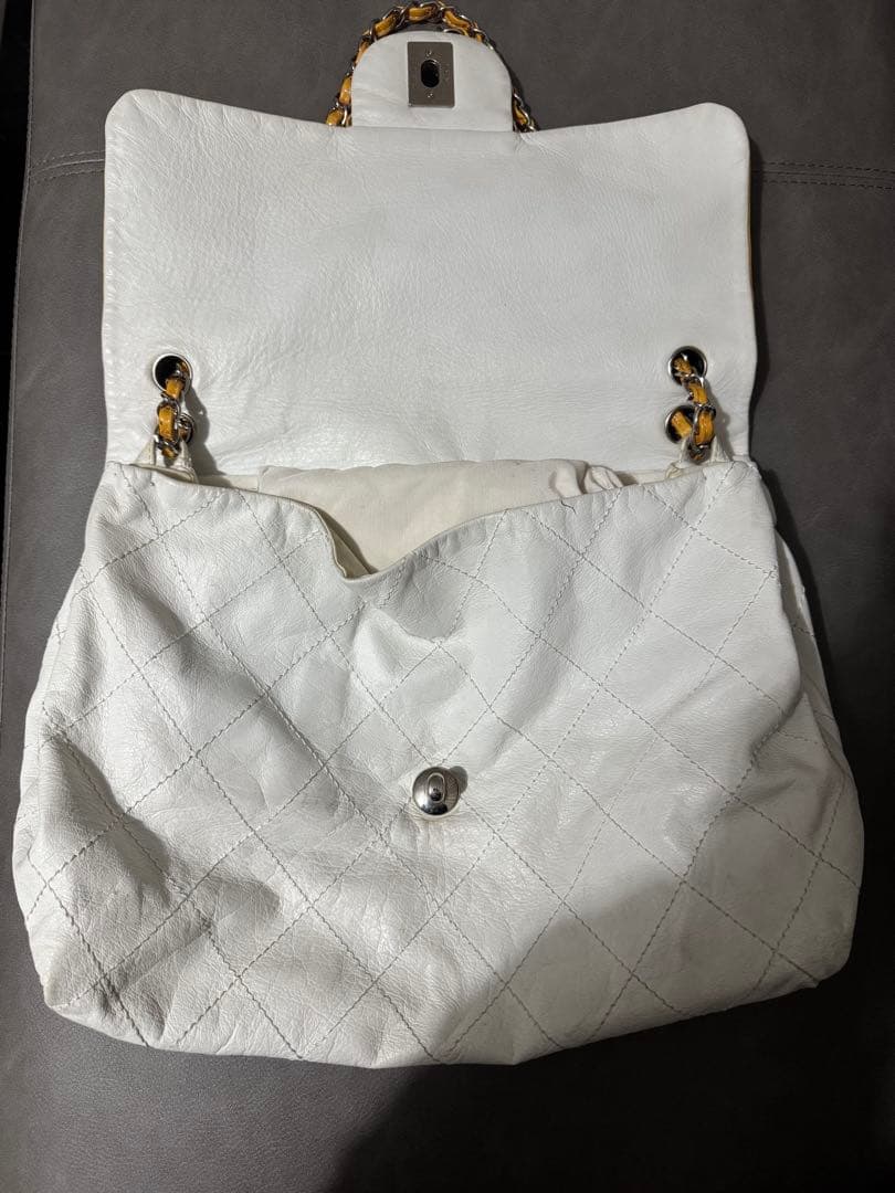 CHANEL シャネル ショルダーバッグ マトラッセキルティング エナメル