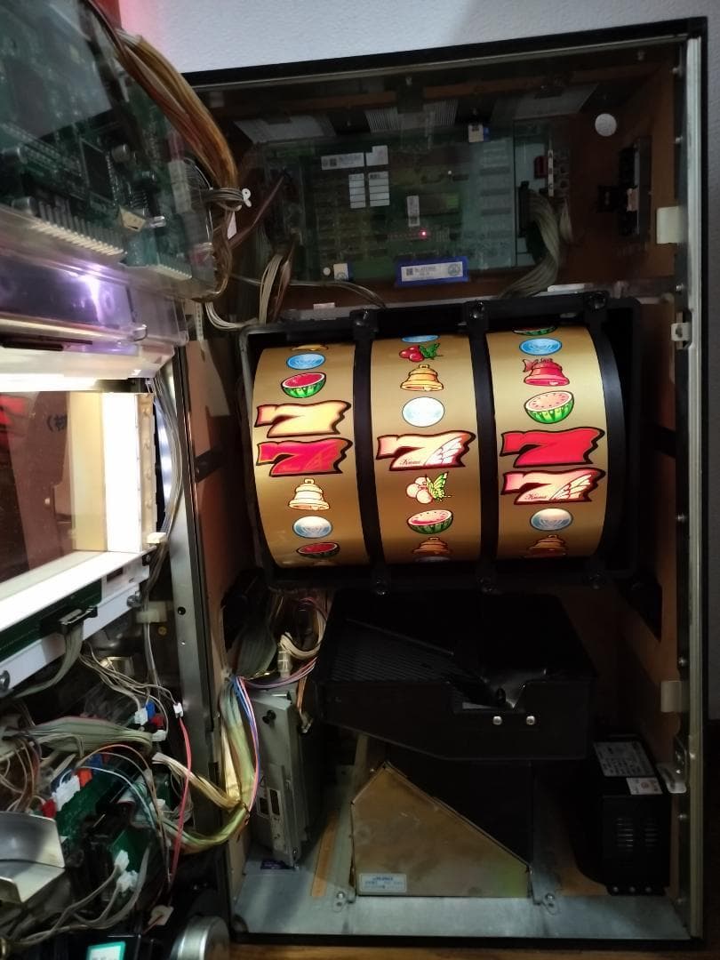 【パチスロ実機】SANKYO★パチスロ 倖田來未２【不要機付】