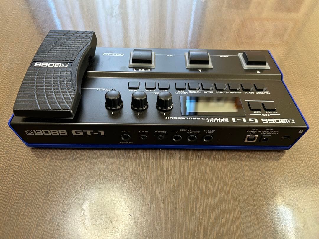 BOSS GT-1 + 純正アダプター