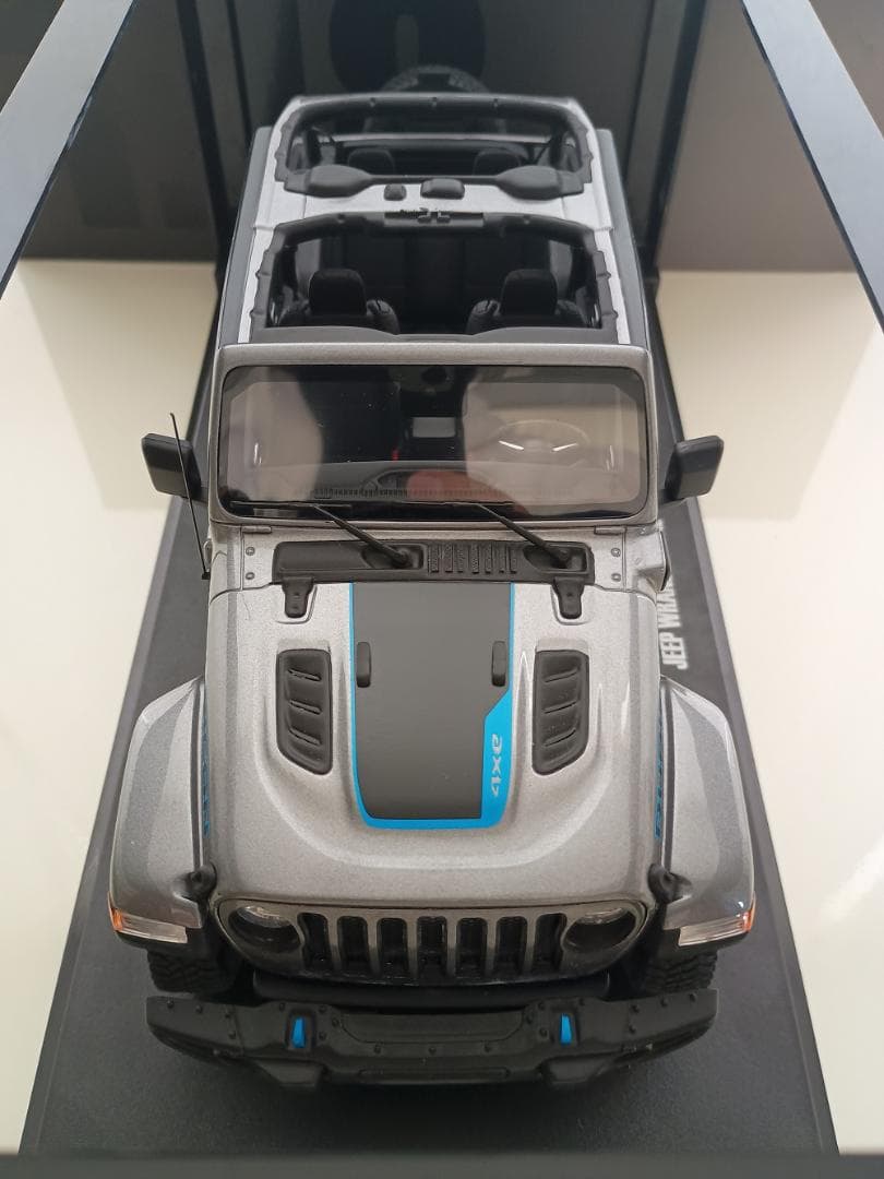 京商 GTスピリット ジープ ラングラー Jeep Wrangler 1/18