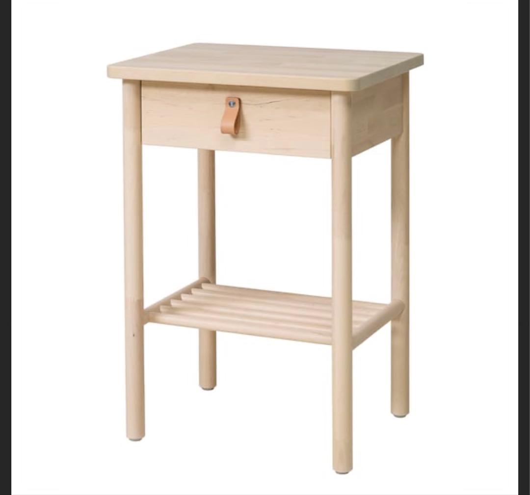 IKEA BJÖRKSNÄS ビョルクスネースサイドテーブル 48x38 cm