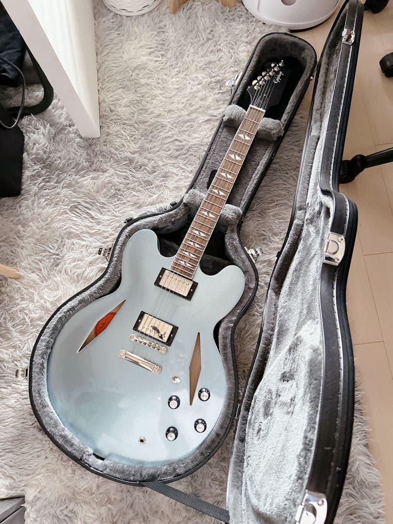 ギター Epiphone Dave Grohl DG-335