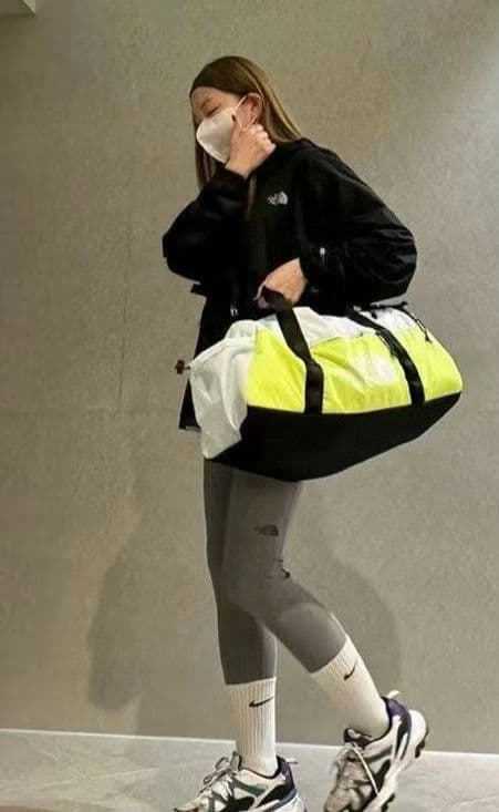 新品　THE NORTH FACE ボストンバッグ 肩掛け　ショルダーバッグ